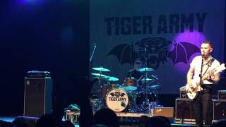 Tiger Army live - I Am The Moth
