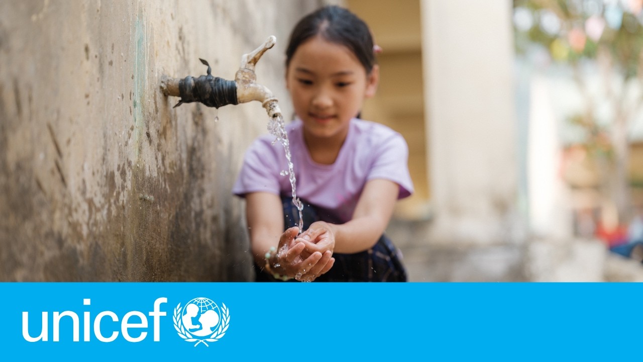 Khôi phục nước sạch sau lũ cho trẻ em tại Cao Bằng | UNICEF Việt Nam