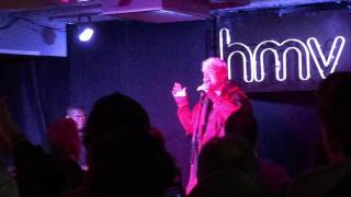 Emeli Sande - Breathing Underwater Live @ HMV Oxford Street 14/11/16