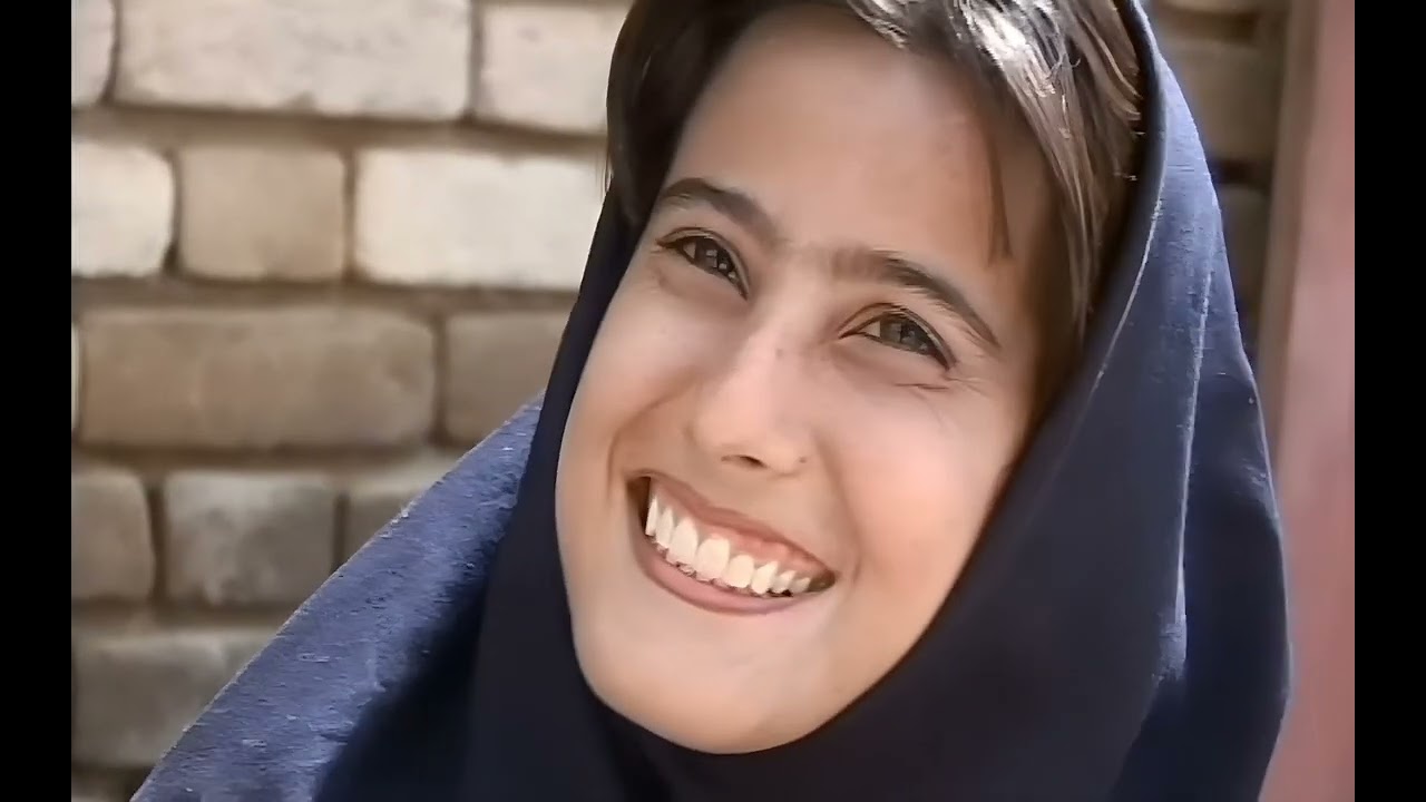 079a Iran / HANDSHAKE -- sometimes KISSES - Farsi/Esub (Enhanced 4K)