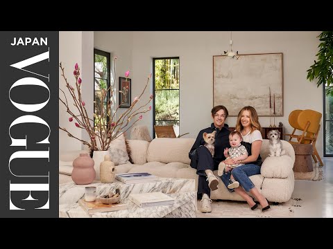 在日本，我們可以看到，在我們的生活中，有很多人都在為自己的生活而努力。 (アシュレイ・ティスデイル、家具にこだわった自宅を公開。| Open Door | VOGUE JAPAN)