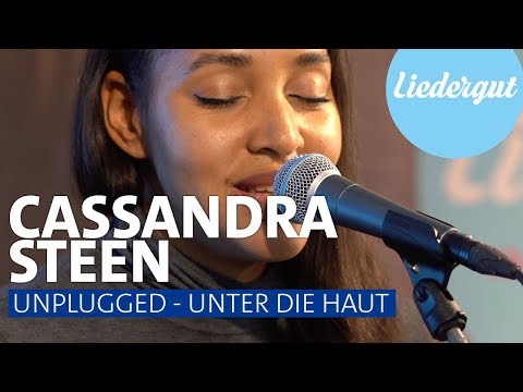 Cassandra Steen - Unter die Haut | UNPLUGGED | Liedergut