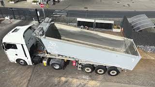 Semi-remorque benne Benalu HARDOX 26m3+BACHE | Image 4 - Autoline