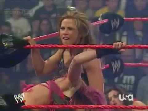 Divas Battle Royal RAW February 20, 2006