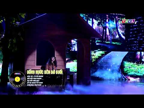 Uống nước bên bờ suối - Phạm Phương