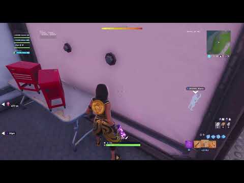 gioco con IKONIK Oli e IKONIK Manu