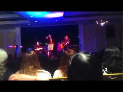 Run Joey Run sung by Circe Link with Christian Nesmith & Robbie Rist