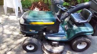 Craftsman LT1000 Lawn Tractor Overview/Start/Drive