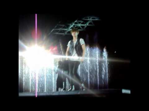 120922 SMTOWN JAKARTA - Love Like Oxygen (Shinee ft EXO K's Sehun) SEHUN FOCUS!!!