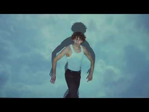 Sean Norvis feat. Copamore & Larisa Sirbu - Here I Am