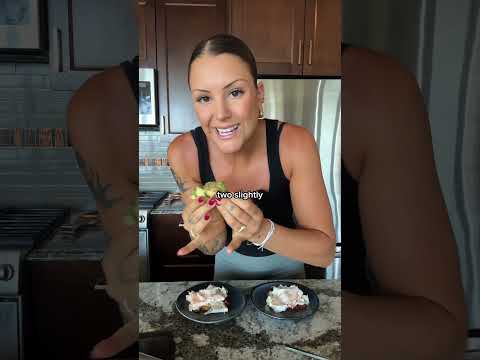 Did he just use pickles instead of bread? 🤯 @shred-happens