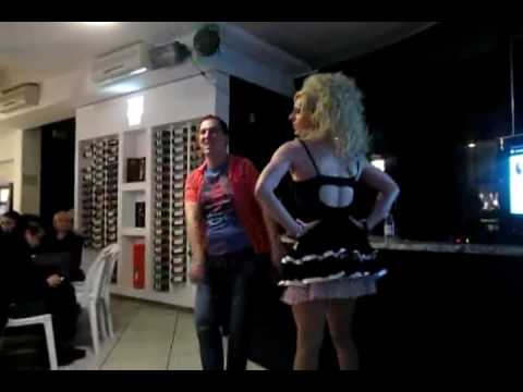 Dalidame e Baudo al KaraDrag ³ - These Boots Are Made for Walkin'