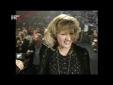 Porin '02: Najbolji album zabavne glazbe - Malo Mora Na Mom Dlanu (live u HNK Split) (Meri Cetinić)