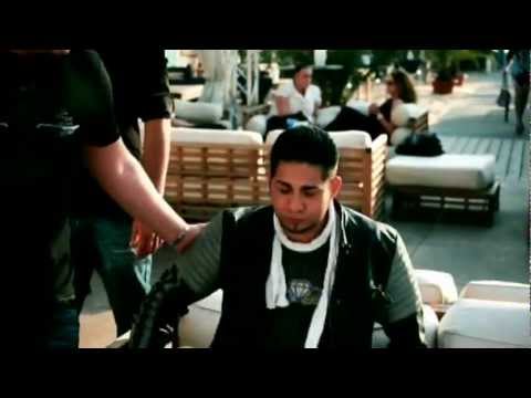 2-4 Grooves - Relax ft. Reki D.