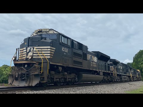 NS 1032 leads NS 204 flying through Bessemer city NC. 6-3-2022