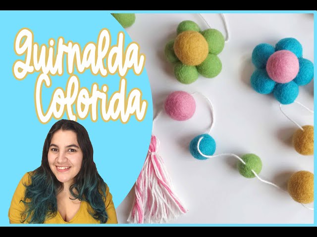 Vídeo relacionado con MeevrgR 1 juego de bolas de fieltro de lana de 5 cm, suministros de manualidades, decoración de fiestas, juguetes divertidos, colgante de árbol de Navidad, 3 cm, puerta colgante, boda, cumpleaños (A)