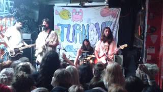 Turnover - "Diazepam" (live)
