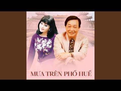 Thể hiện bởi Hương Lan