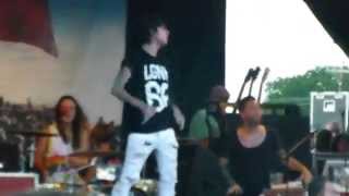 Breathe Carolina - Chasing Hearts With Tyler Carter of Issues - Live 6-14-14 Vans Warped Tour 2014
