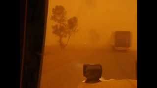 preview picture of video 'Big Sandstorm in Iraq'