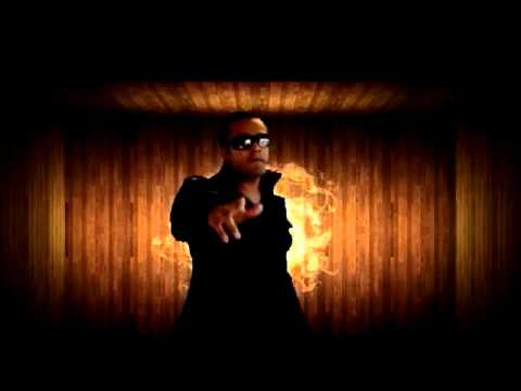 SE SACUDE( PAOLO PLAZA Y  CARLITOS TORRES )