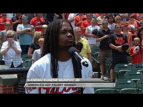 TB@BAL: Landau Eugene Murphy Jr. sings the anthem