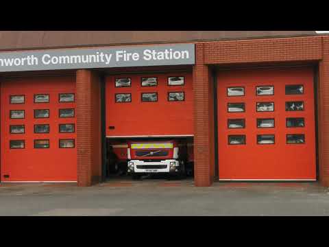 farnworths second pump turnout- greater manchester fire and rescue service