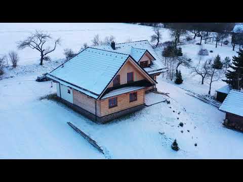 Roubenka za Brnem z masivní borovice