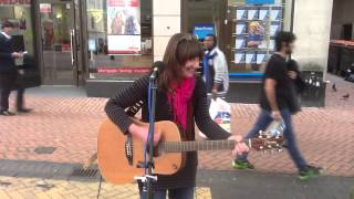 Magna Carta's Linda Simpson live