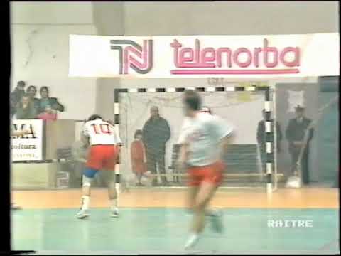 Campionato serie A 1992/93: Telenorba Conversano - Principe Trieste 28-28. Servizio Rai