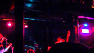 Melvins: "Baby, won't you Weird me Out": 10 -2 -12, the Met, Pawtucket RI
