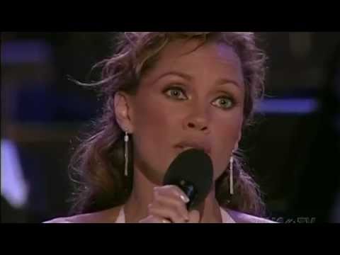 Vanessa Williams - Colors Of The Wind (Live)
