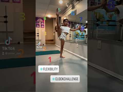 Clock Challenge at home🤸🏼‍♀️ #ballet #ballerina #fyp #clockchallenge