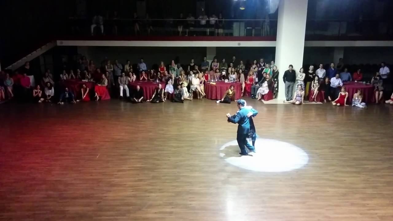 María y Carlos Rivarola - Estampa De Varon - Juan D'Arienzo (White Nights Tango 2016)