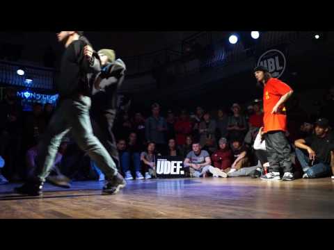 Stylez Corrupt 2 vs The Collective - Top8 - Rock Harder III: Freestyle Session Canada