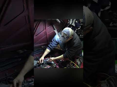 Quick tests for no spark  #automotivediagnostics #nospark  #mechanic  #automobile