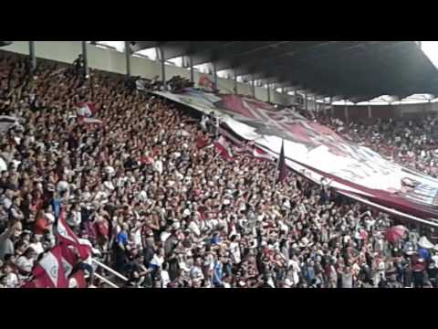 "Lanus vs "B"anfield recibimiento de la gente" Barra: La Barra 14 &bull; Club: Lanús
