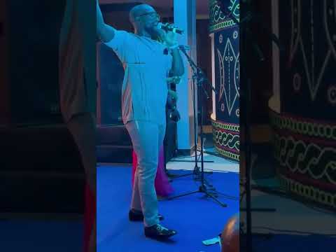 djondjonguela, extrait du live &agrave; l'Institut Fran&ccedil;ais du Cameroun yaounde le 15 janvier 2022