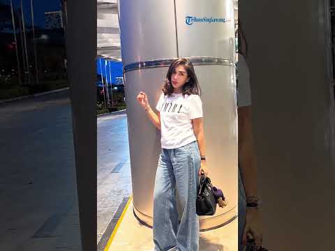 Potret Ussy Sulistiawaty yang Bikin Pangling, Dipuji Masih Cocok Jadi Mahasiswi