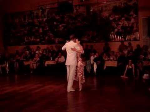  Luna Palacios  and  Dany Garcia  are  dancing  to  the  tango  "  Gracias  "