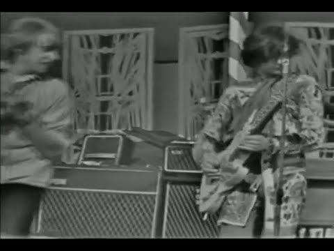 "Shapes of Things" by the Yardbirds - Live Video, 1967, with Improved Sound.