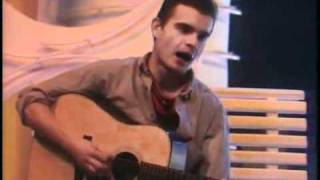 Loquillo Y Trogloditas   El Pupitre De Atrás.avi