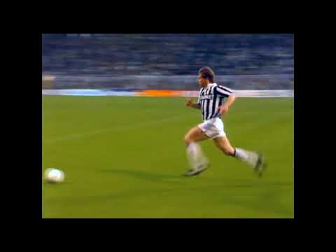 Borussia Dortmund v Juventus UEFA Cup Final 1st Leg 05-05-1993