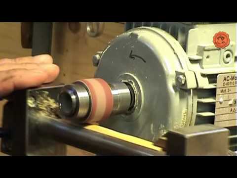 Herstellung von Rohrblättern für die Uilleann Pipe (Making Process of Reeds for the Uillean Pipe)