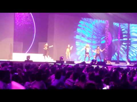 [Fancam] 130622 2NE1 I Love You @ Asia Style Collection