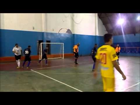 OMEGA X NOS TRAVAMOS