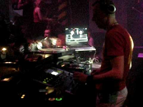 dj henne live @ teknik factory (13/02/2009)