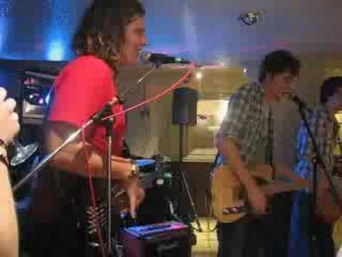 Alpha Road - Astronaut, live at The Alma, Cambridge.