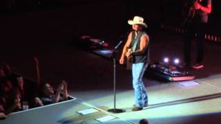 KENNY CHESNEY - "You & Tequila" - Live in Peoria HQ
