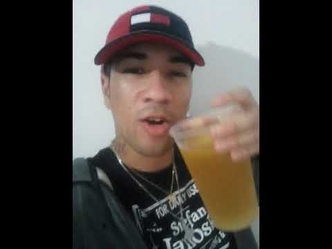 Mc kn Ferrari vermelha ir de Mizuno no pé chama atenção das ifeita que eu tô de Ténéré